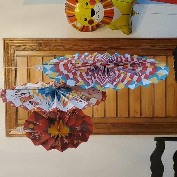 Circus themed party decorations - Picture 4 of 5